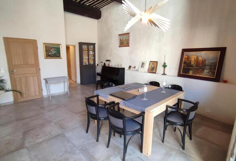 تختخواب و صبحانه Le Clos Du Grenadier, Maison D Hôtes