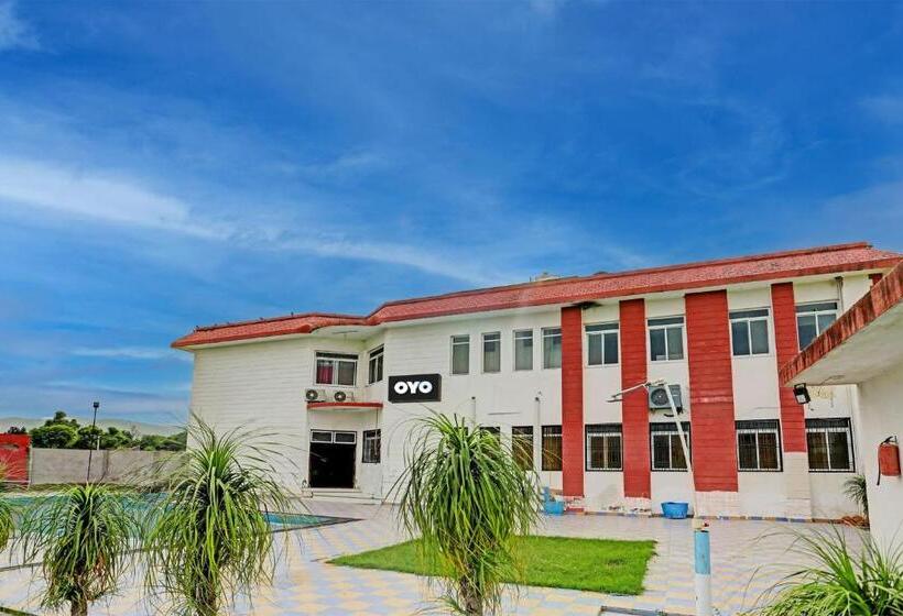 فندق Oyo Flagship Green Vatika Resort