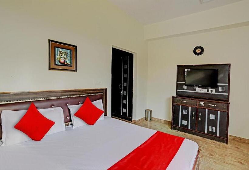 فندق Oyo Flagship Green Vatika Resort