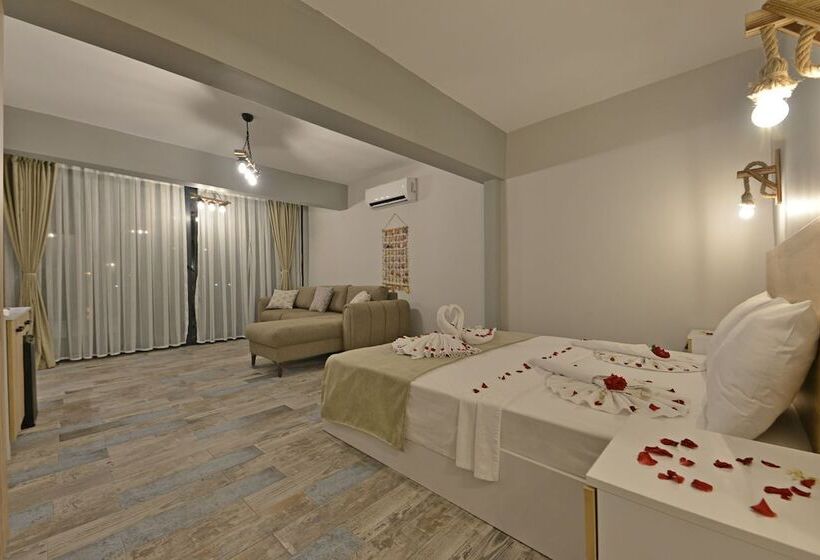 Trakheia Otel