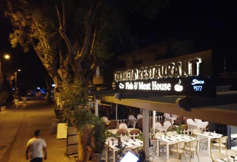 Trakheia Otel