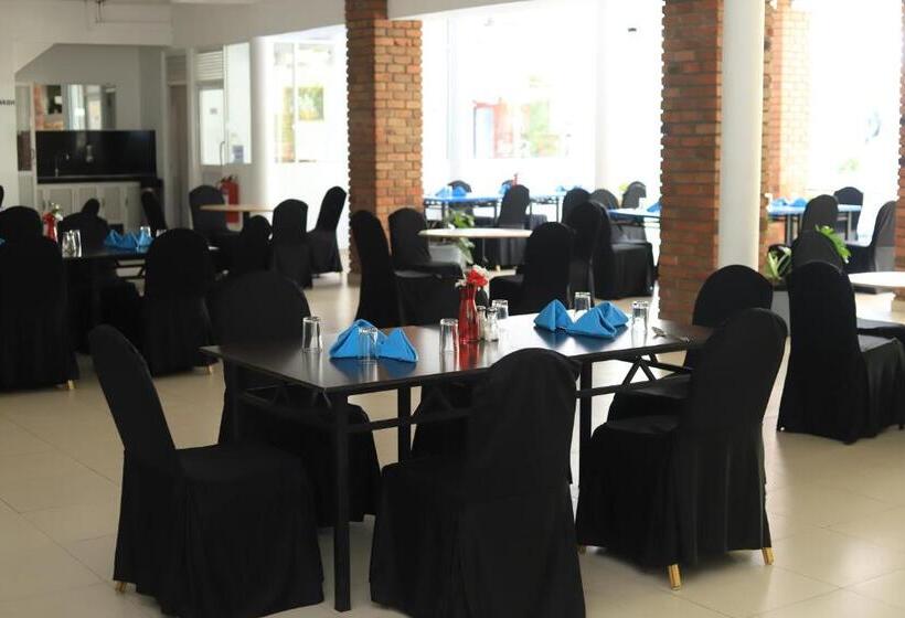 酒店 K And K Country Resort