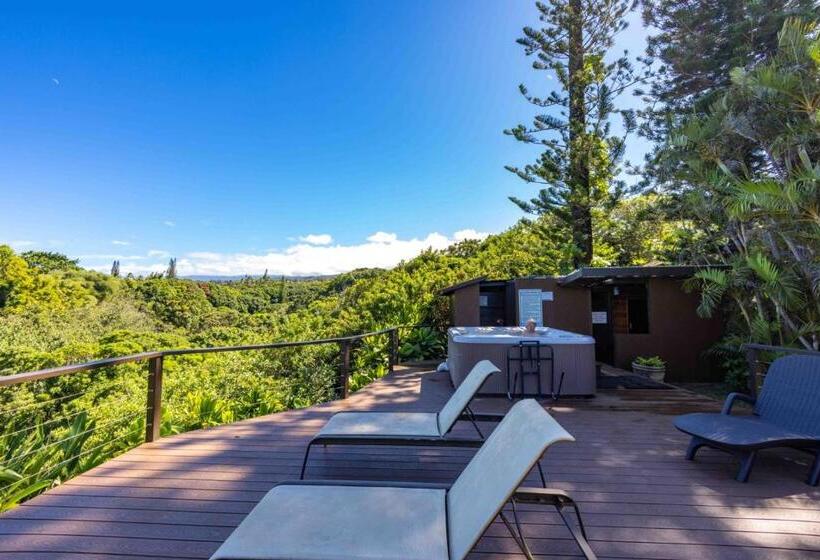 فندق Plumeria Room On A Lush Farm On Maui S North Shore