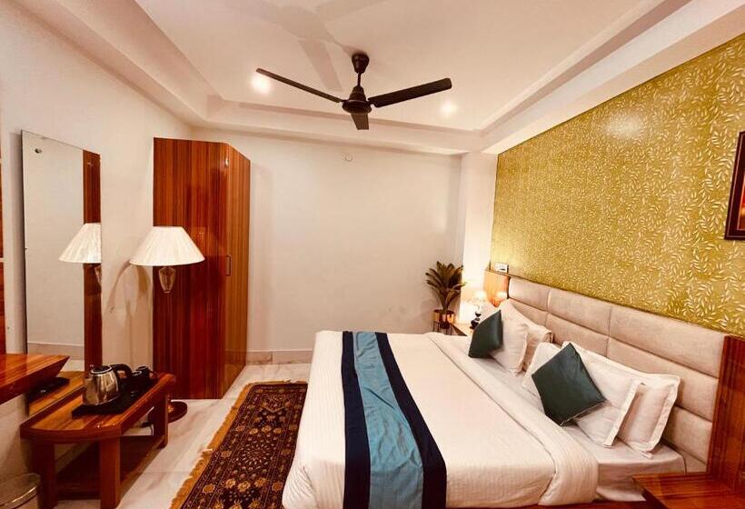 Tirath View Central Hotel   A Comfortable Stay
