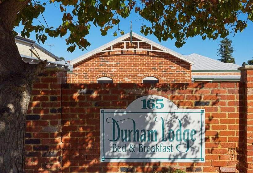 צימר Durham Lodge