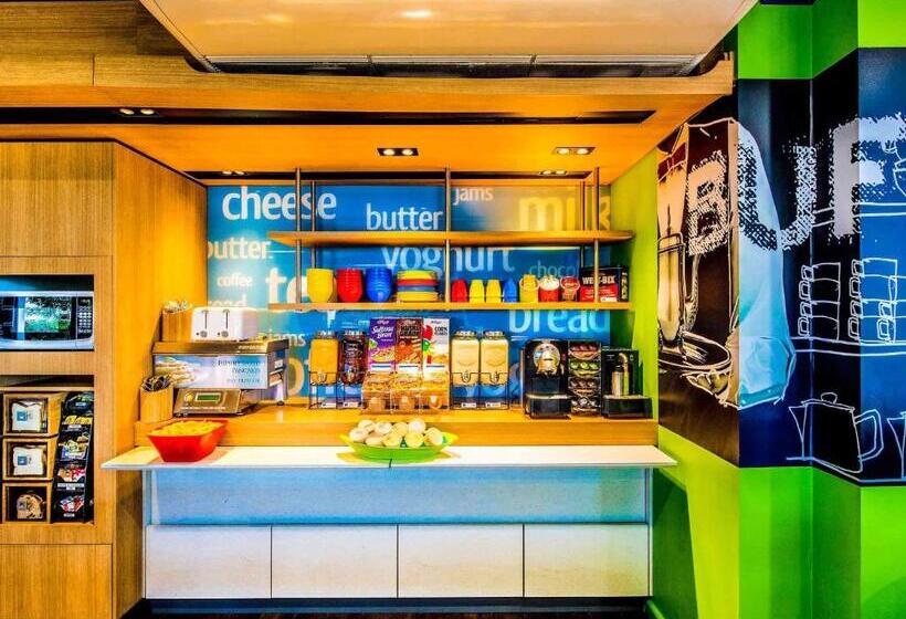 هتل Ibis Budget Brisbane Airport