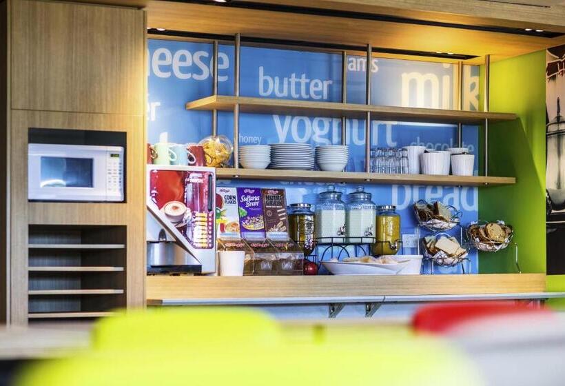 هتل Ibis Budget Brisbane Airport