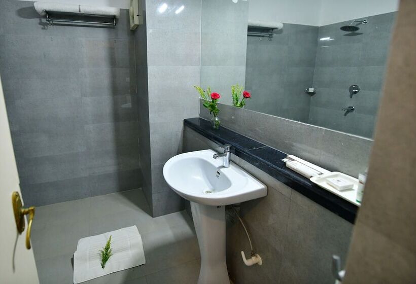 فندق Kadamb Kunj Resort   Bharatpur
