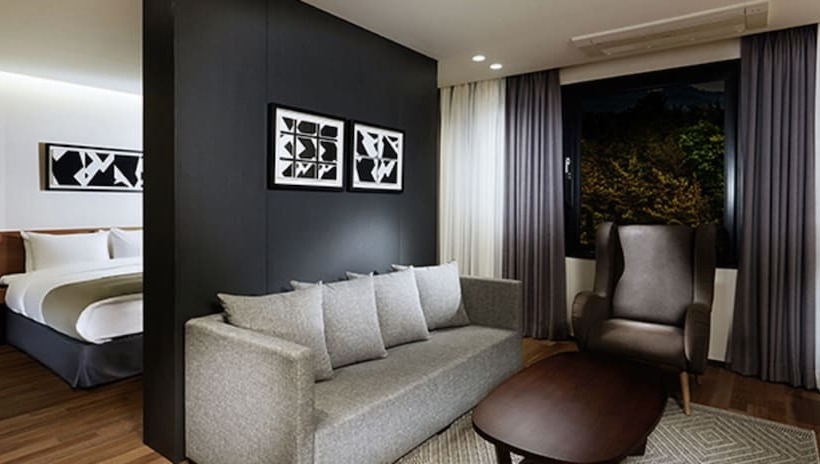 Отель Ramada By Wyndham Gunsan