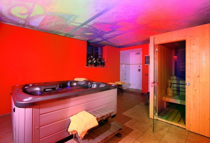 هتل Villetta Maria Cottage