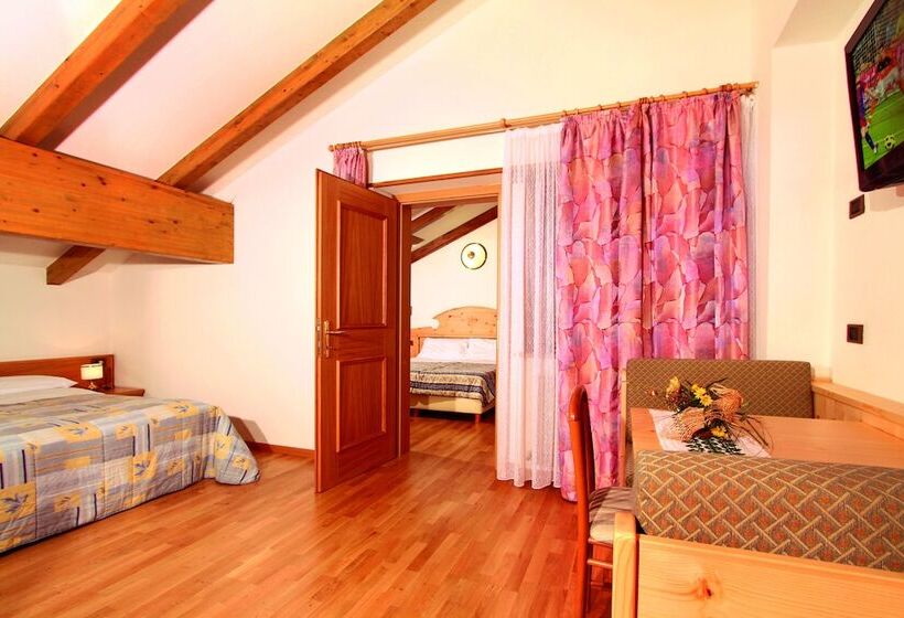 هتل Villetta Maria Cottage