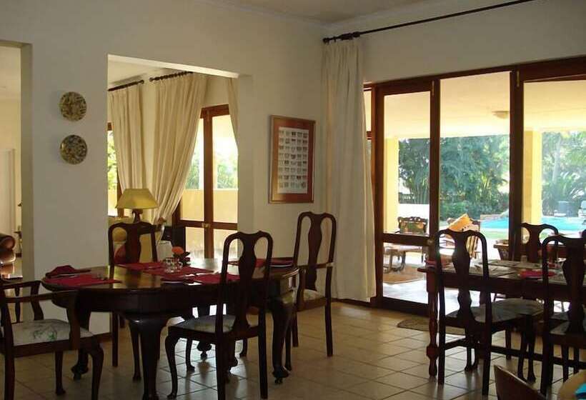 Пансион The Guest House Pongola