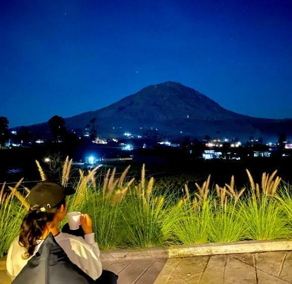 Общежитие The Batur Elevation