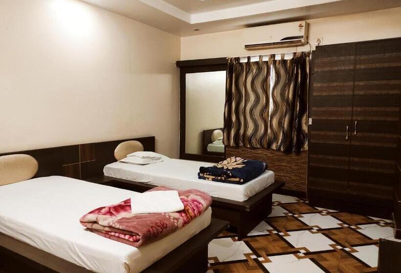 فندق Bhagwani Palace