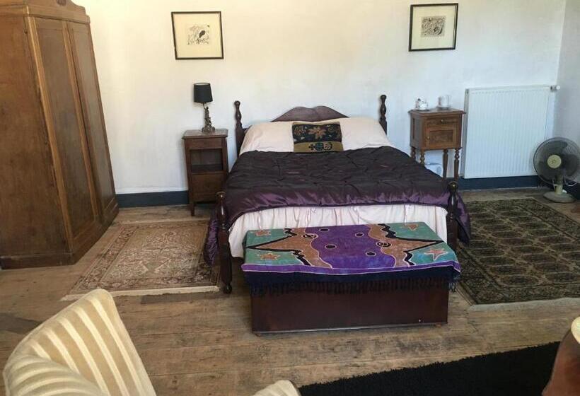 ペンション Townhouse 26 Chambres D Hôtes Civray