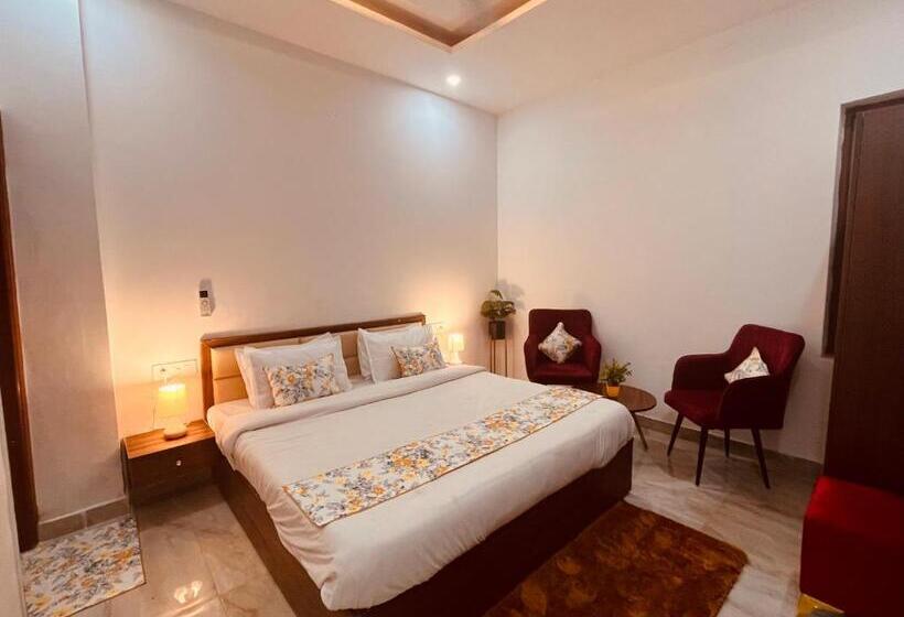 ホテル Triple Residency, Zirakpur