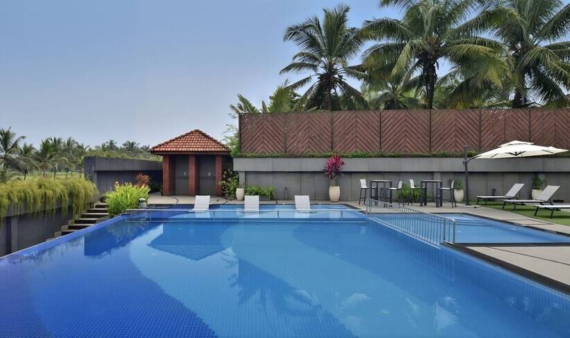 ホテル Citadines Arpora Nagoa Goa