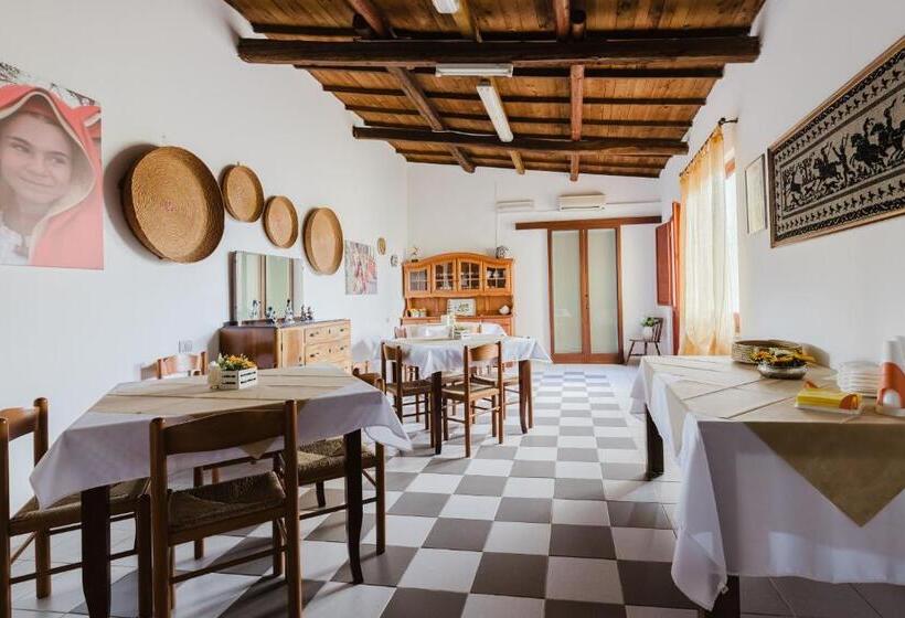 بنسيون Il Corbezzolo