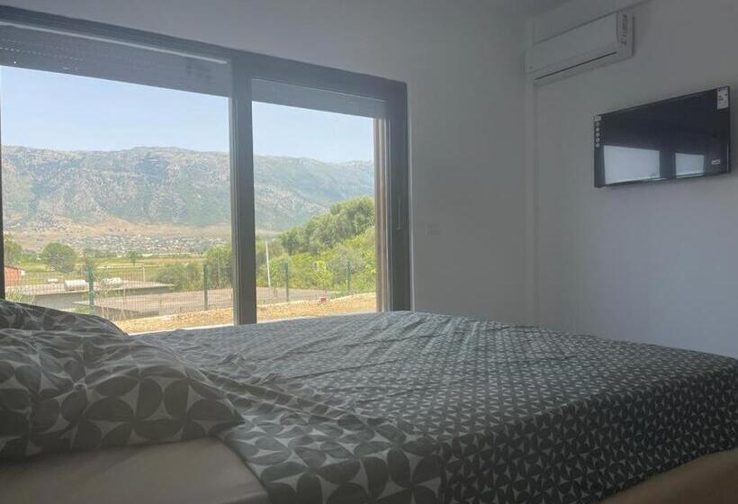 هتل Hela Residence