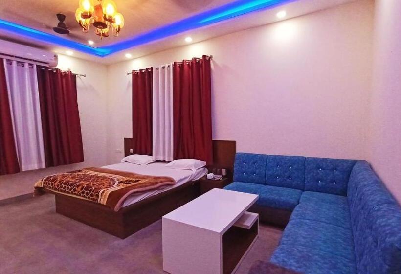 ホテル Lakshya Resort