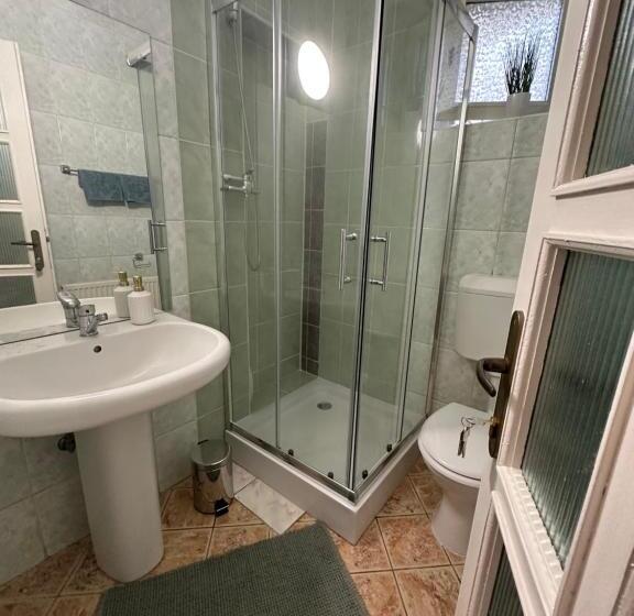 פנסיון Greenery Home