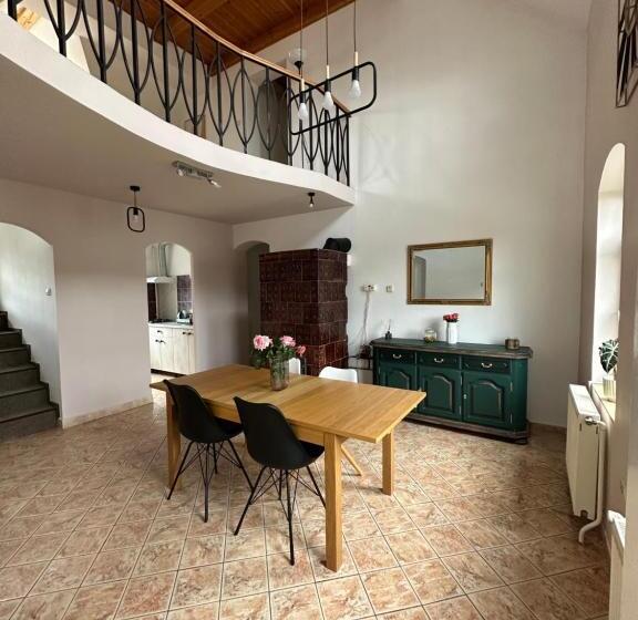 פנסיון Greenery Home