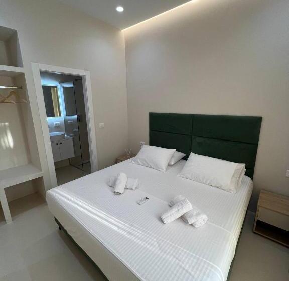 هتل Mare Rooms Vlore