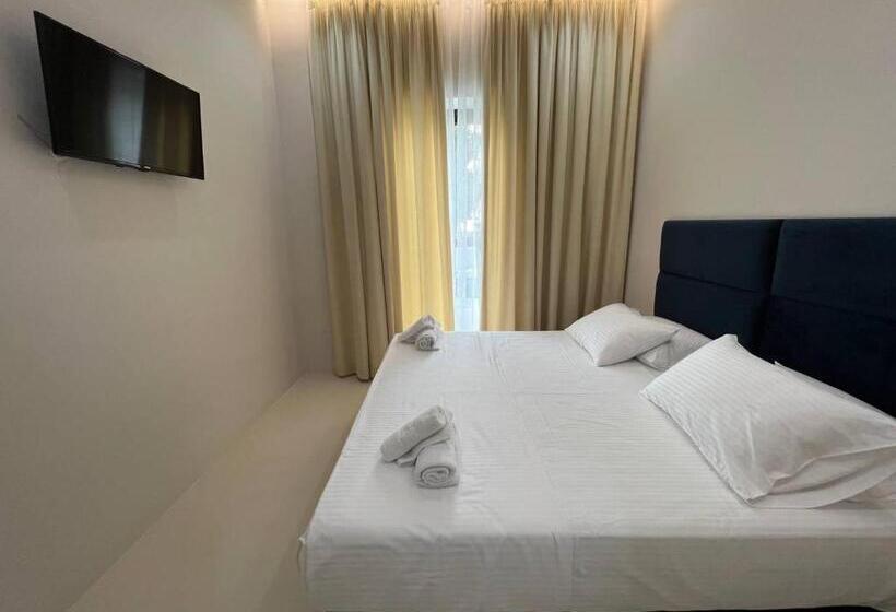هتل Mare Rooms Vlore