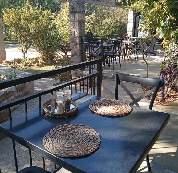 בית מלון כפרי Ing At Sandstone