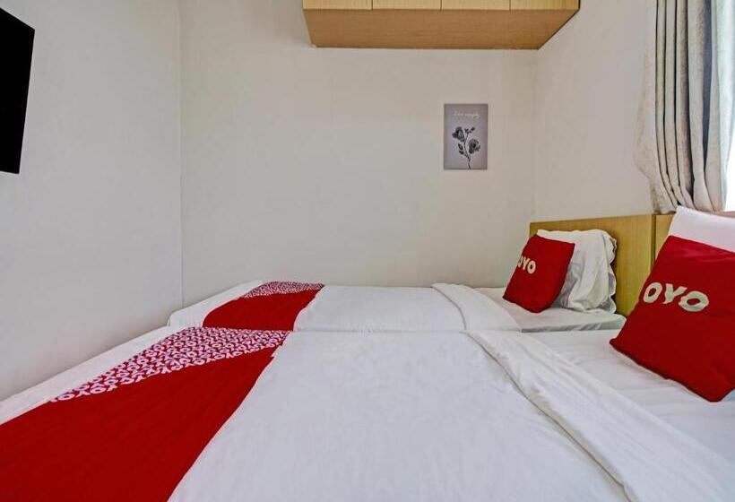 בית מלון כפרי Oyo 92772 Losmen Diah Syariah