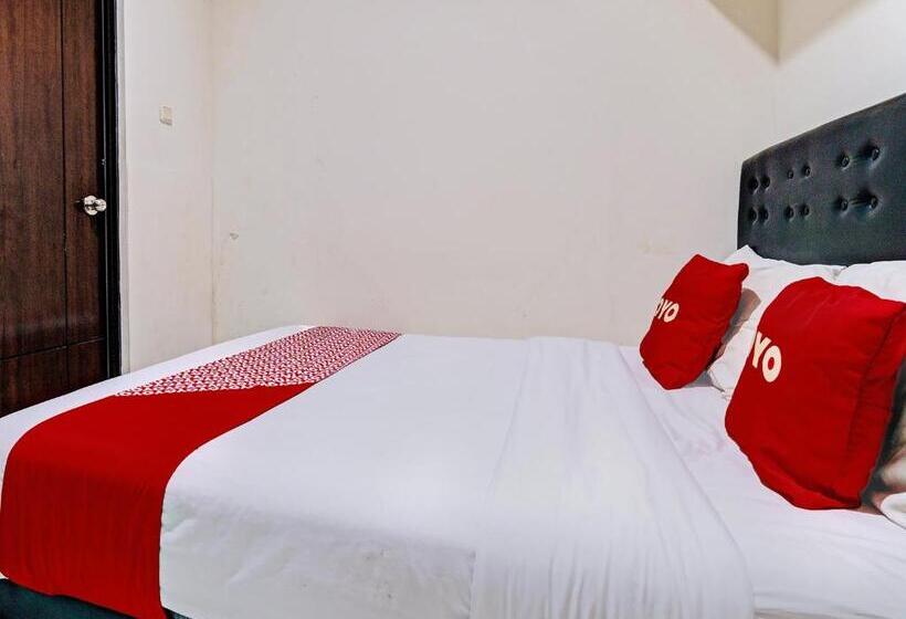 בית מלון כפרי Oyo 92772 Losmen Diah Syariah