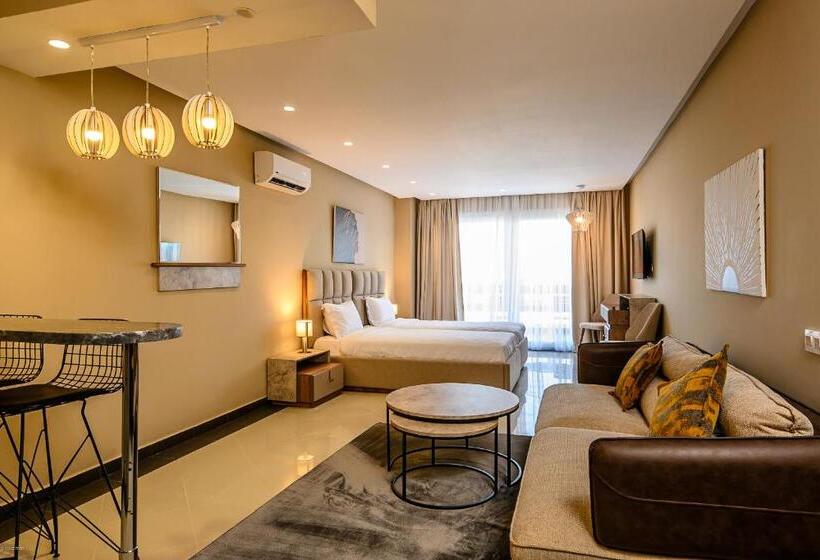 فندق Playa Del Pacha Suites