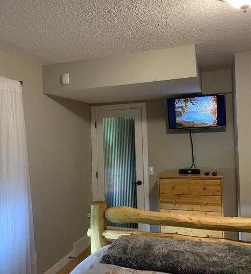 פנסיון Dragonfly Inn Loft & Walkout Suites