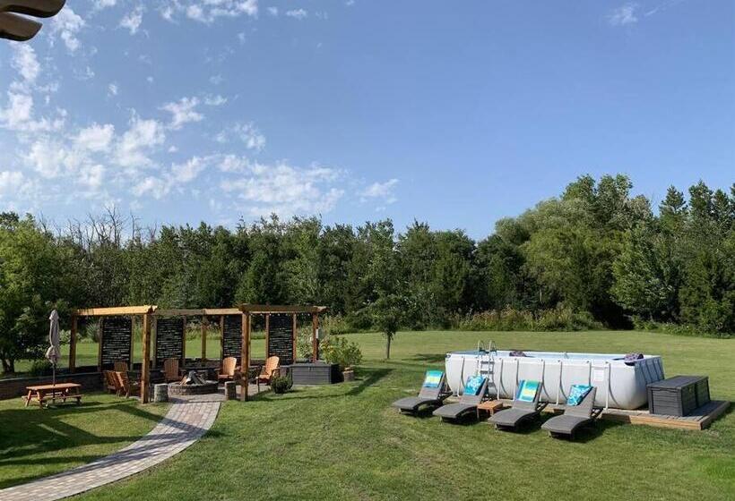 بنسيون Dragonfly Inn Walkout Suites