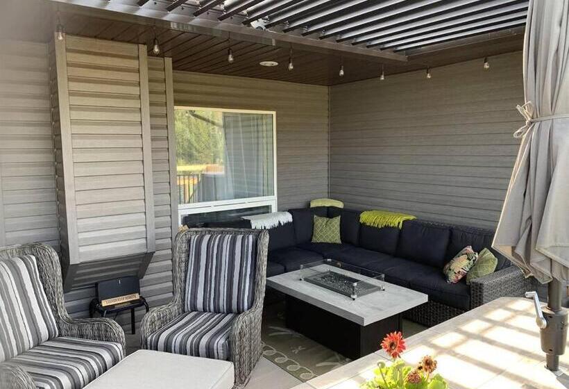 بنسيون Dragonfly Inn Walkout Suites