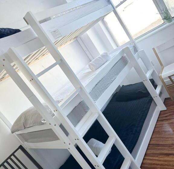 پانسیون 264 Rooms