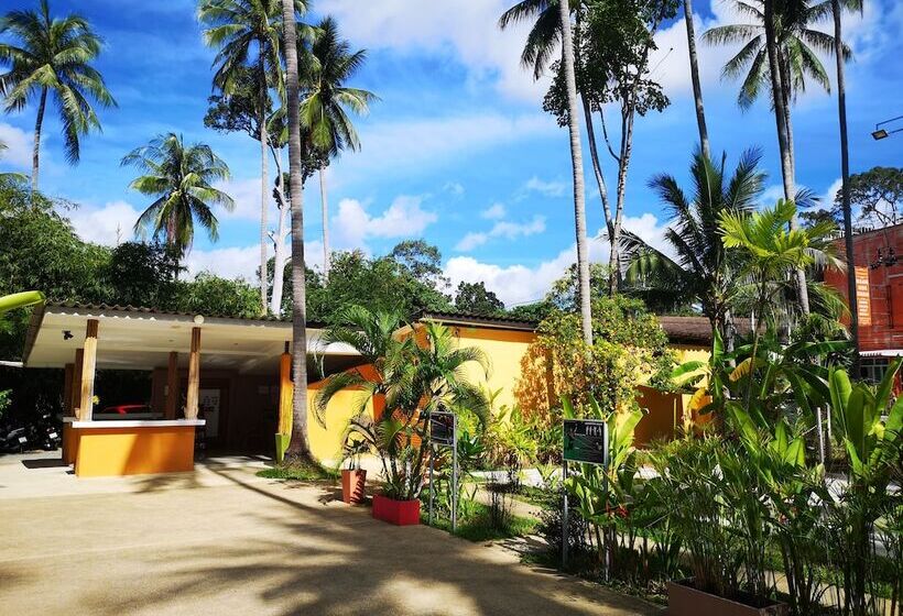 هتل Hacia Leisure Resort
