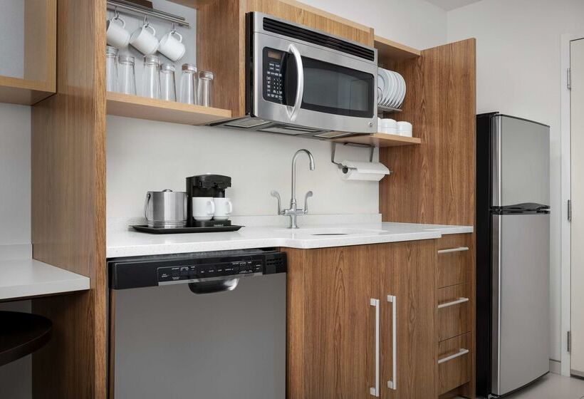 בית מלון כפרי Home2 Suites By Hilton Tallahassee State Capitol