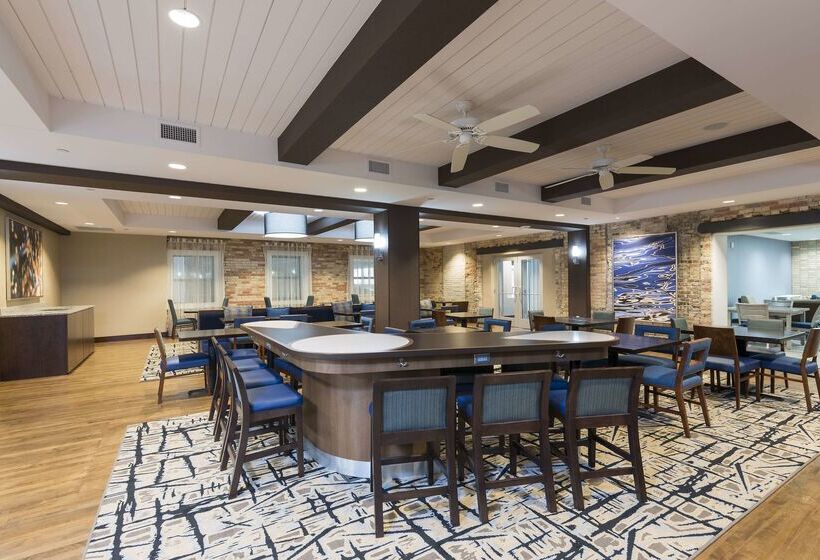 هتل Homewood Suites By Hilton Grand Rapids Downtown