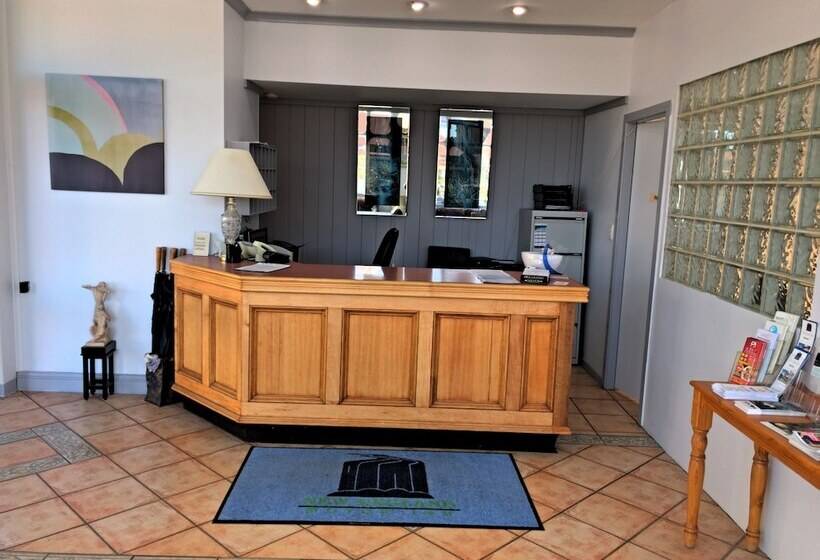 فندق New England Motor Inn