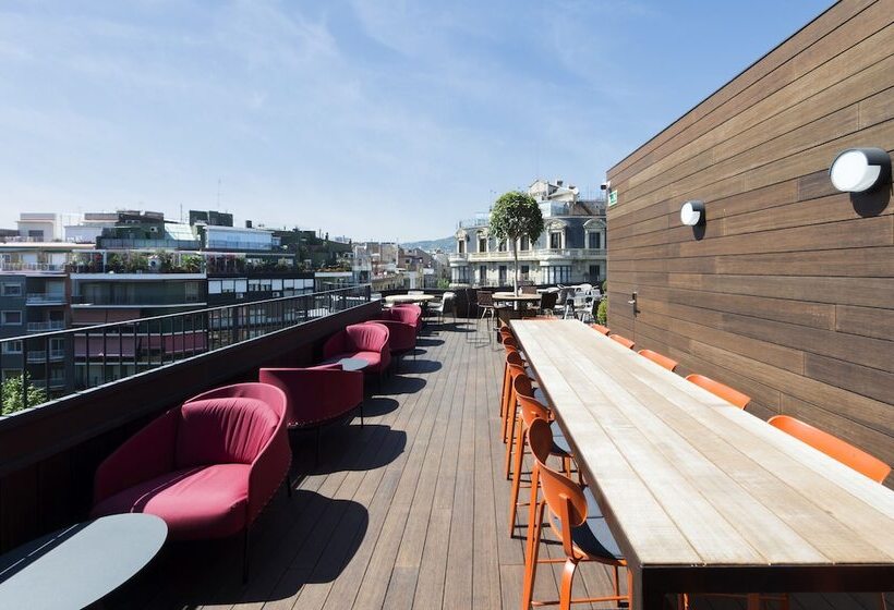 Отель The Corner