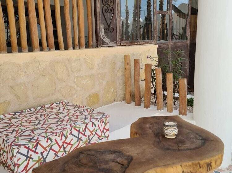 هتل La Maison Des Vagues