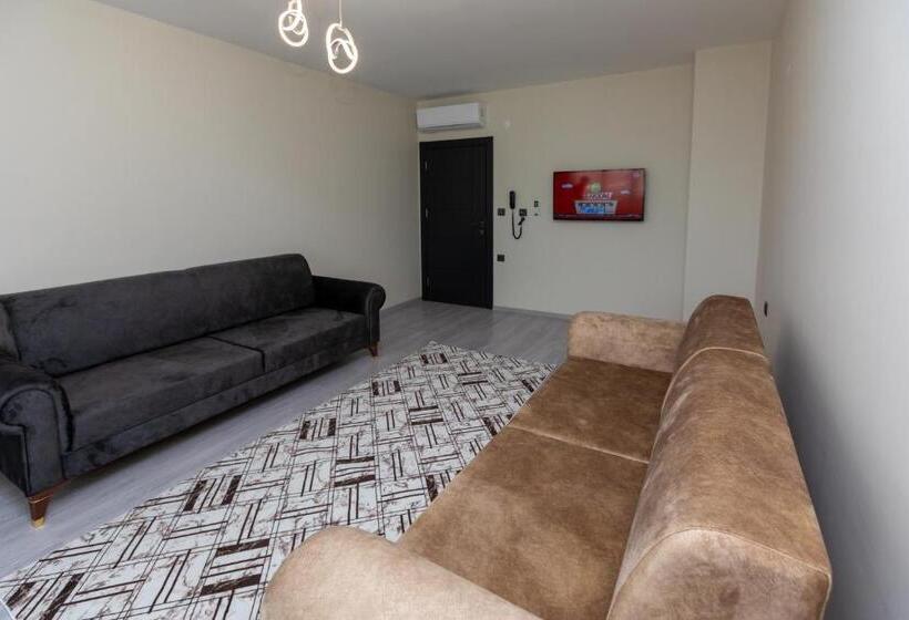 فندق Moonlight Suite