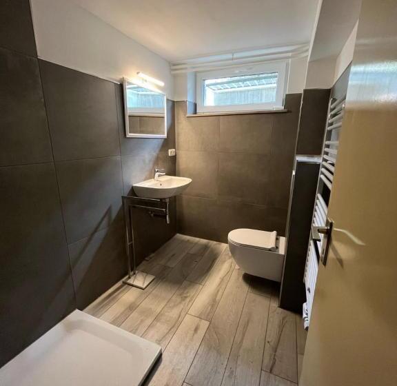 פנסיון Haus Haller 5