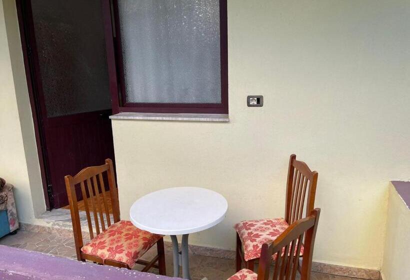 پانسیون Nana S Rooms