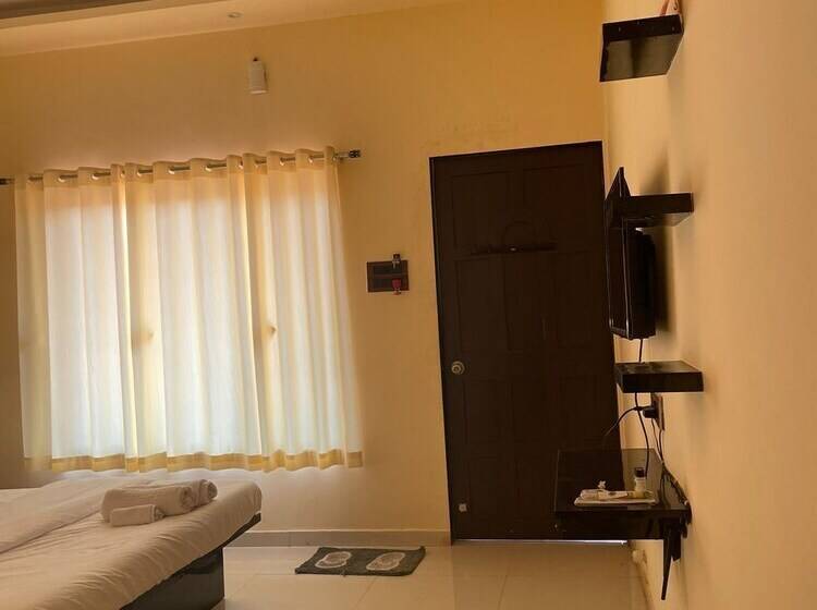 فندق Sandcastle Beach Resort