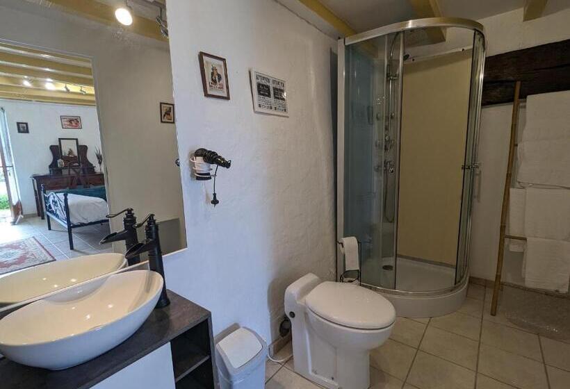 膳宿费 Guestroom Bouges Le Château, 1 Pièce, 2 Personnes   Fr 1 591 523