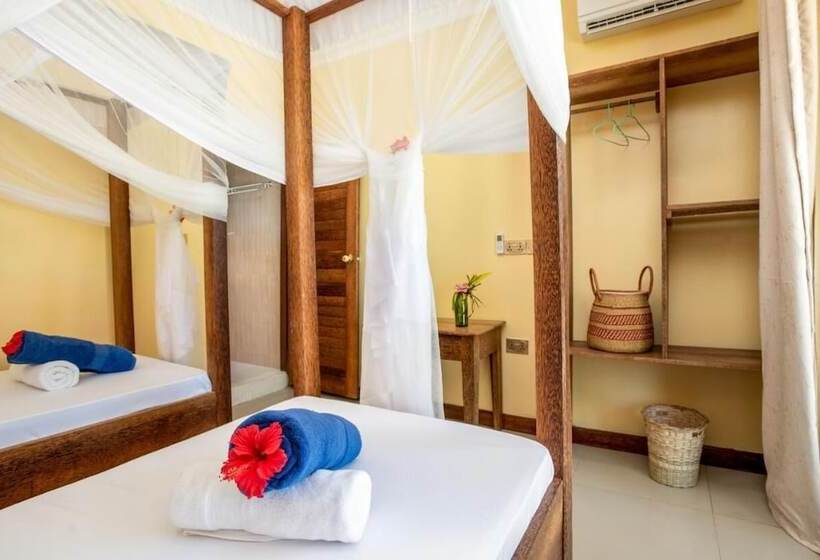 مبيت وإفطار Amber Lodge