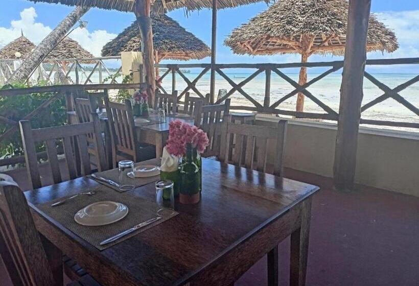 مبيت وإفطار Amber Lodge