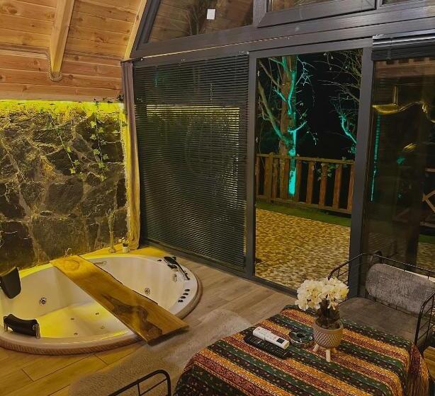 住宿加早餐  Ri̇ze Sereni̇ty Bungalov